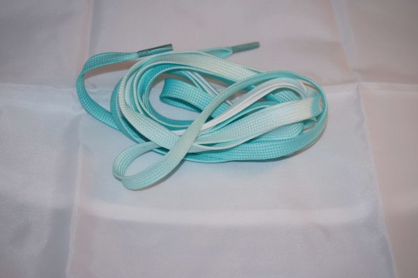 saminette.fr photos de lacets de couleurs bleu turquoise